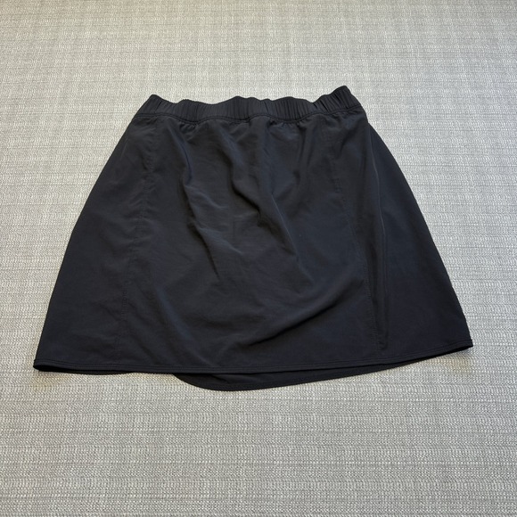 Patagonia Fleetwith Skort‎ Large Black Shorts Activewear Athletic Skirt Outdoor - Picture 6 of 9